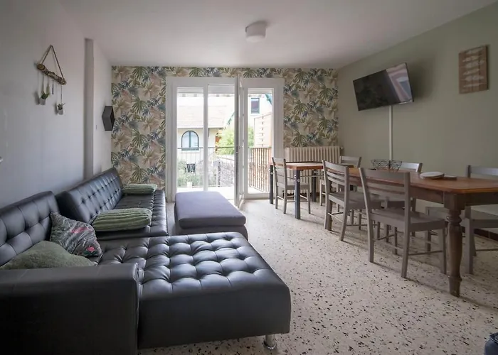 Apartamento La Cahute, T2 Avec Jardin Ou Familial T6 *