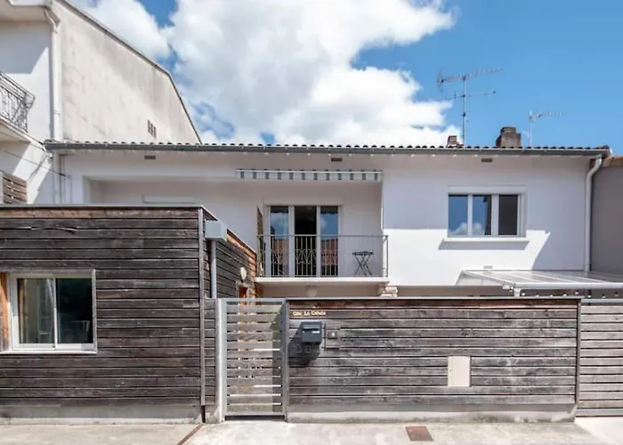 La Cahute, T2 Avec Jardin Ou Familial T6 *