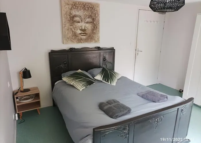 La Cahute, T2 Avec Jardin Ou Familial T6 * Montauban