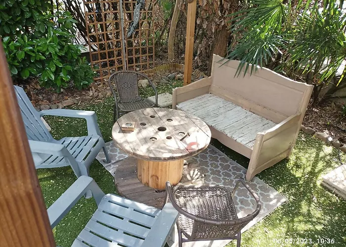 La Cahute, T2 Avec Jardin Ou Familial T6 * Montauban