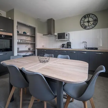 La Cahute, T3 Avec Jardin Ou Familial T6 شقة مونْتوبا