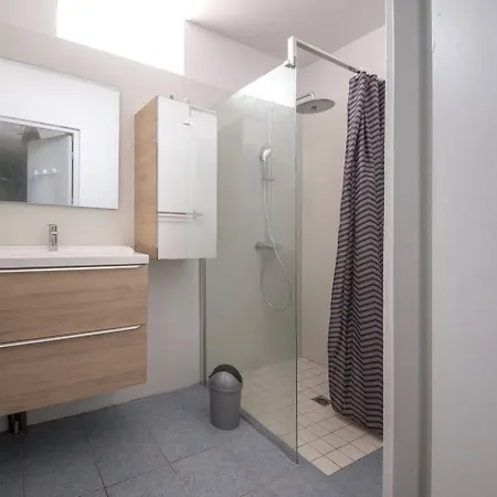 Apartment La Cahute, T2 Avec Jardin Ou Familial T6 *
