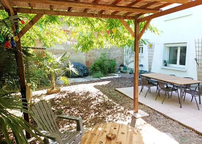 La Cahute, T2 Avec Jardin Ou Familial T6 * Montauban